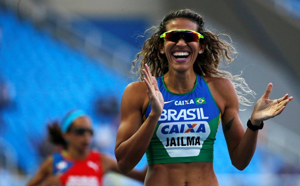 Jalima Lima brasiliana, esulta per la medaglia d&#39;oro nei 400 metri (Lapresse)